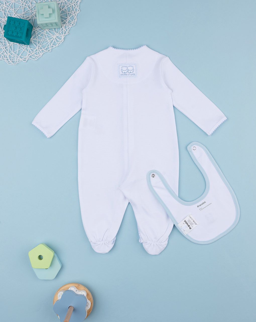 Completo tutina e bavetta bimbo con ricamo