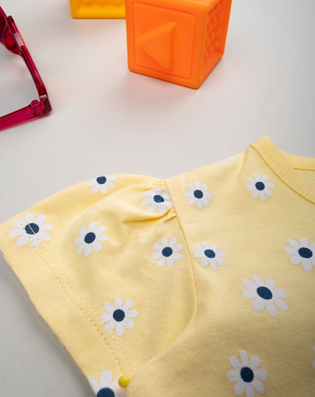 T-shirt gialla maniche corte bimba margherite