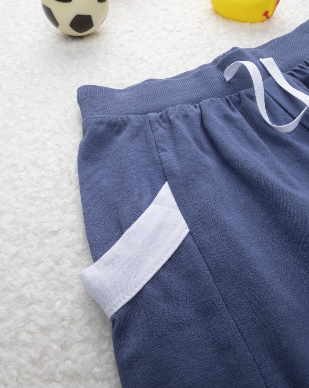 Shorts bimbo blu con stampa