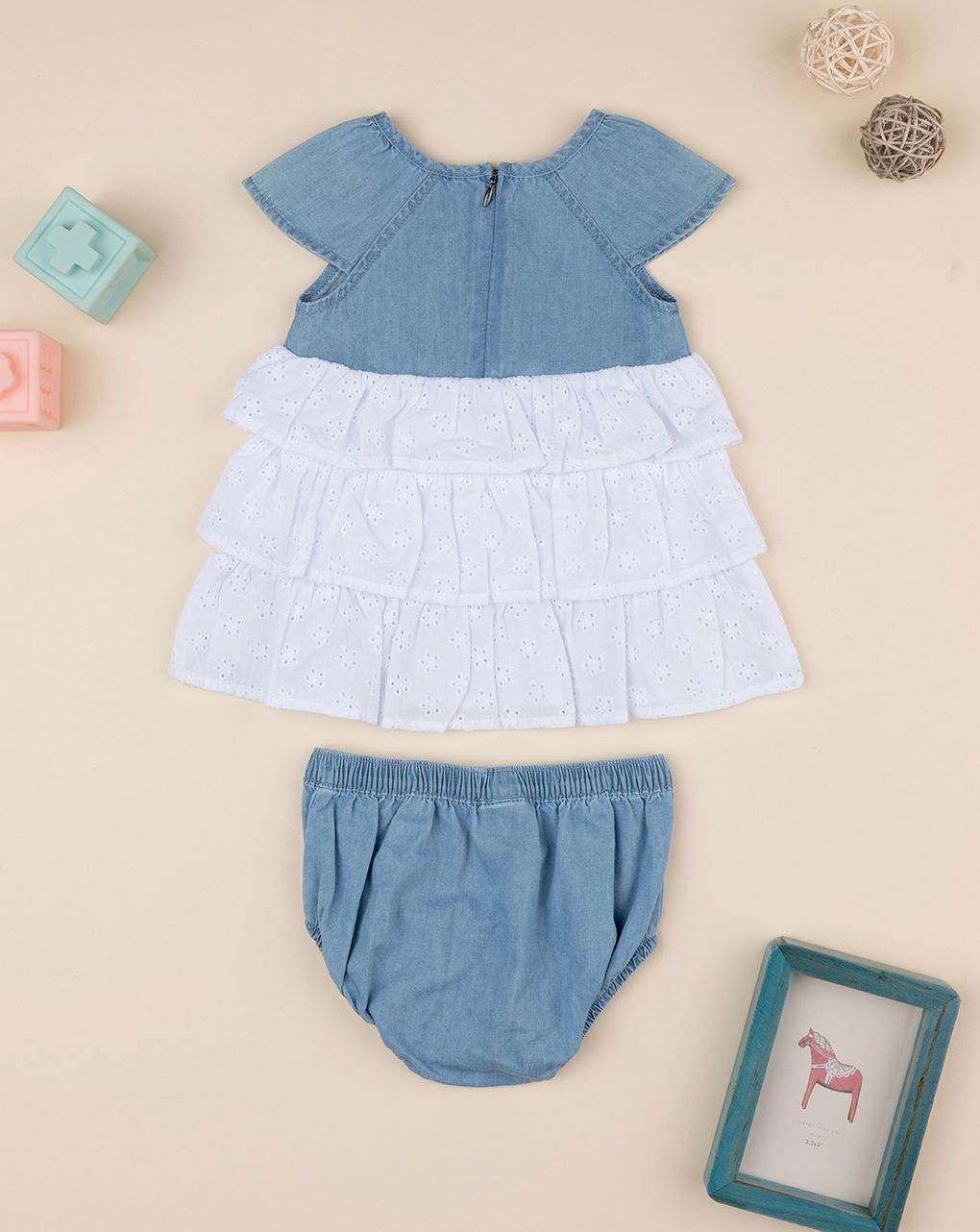 Abito bimba denim e sangallo