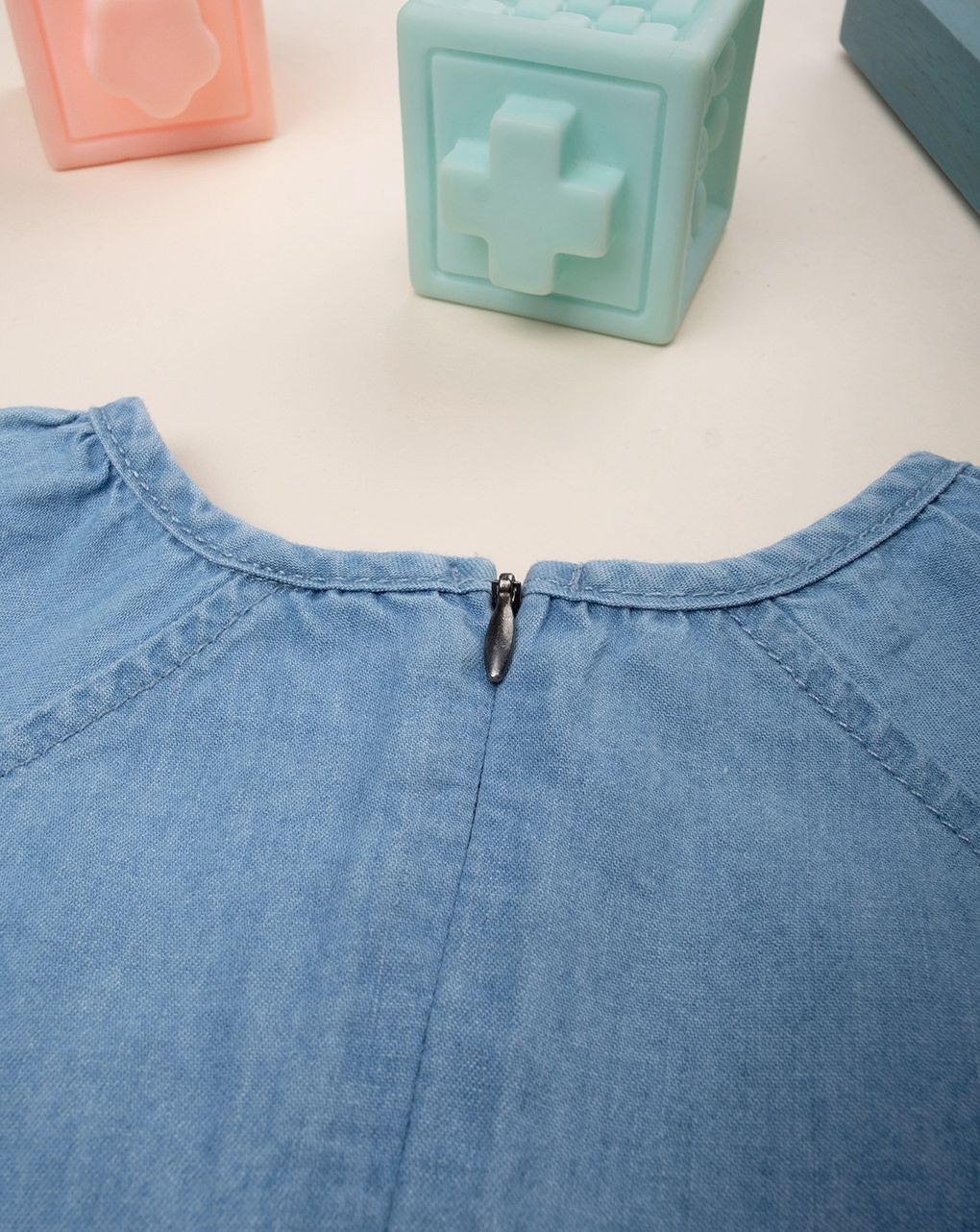 Abito bimba denim e sangallo