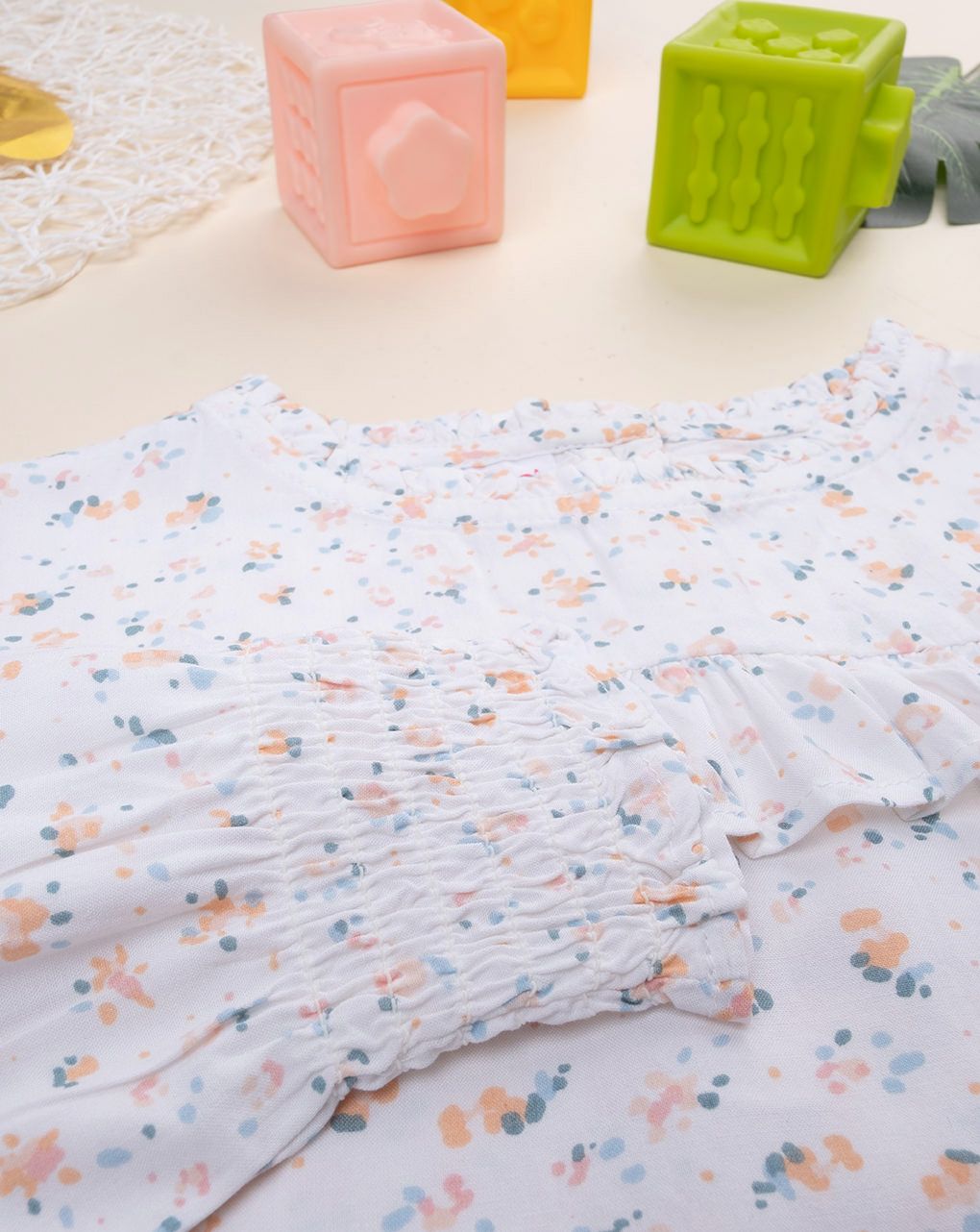 Camicia bimba bianca fiori allover