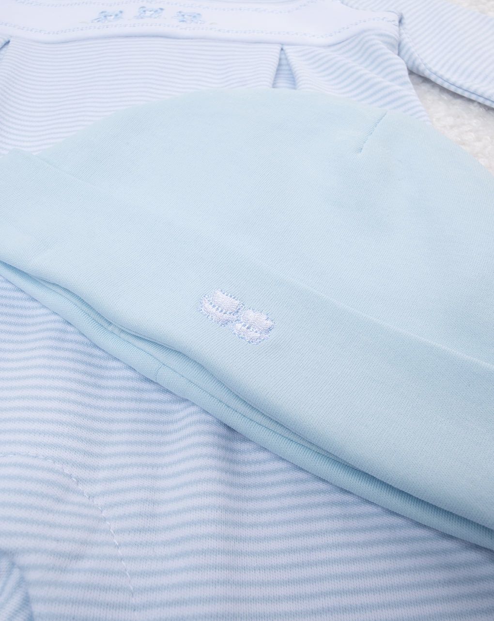Completo bimbo tutina e cappellino azzurro