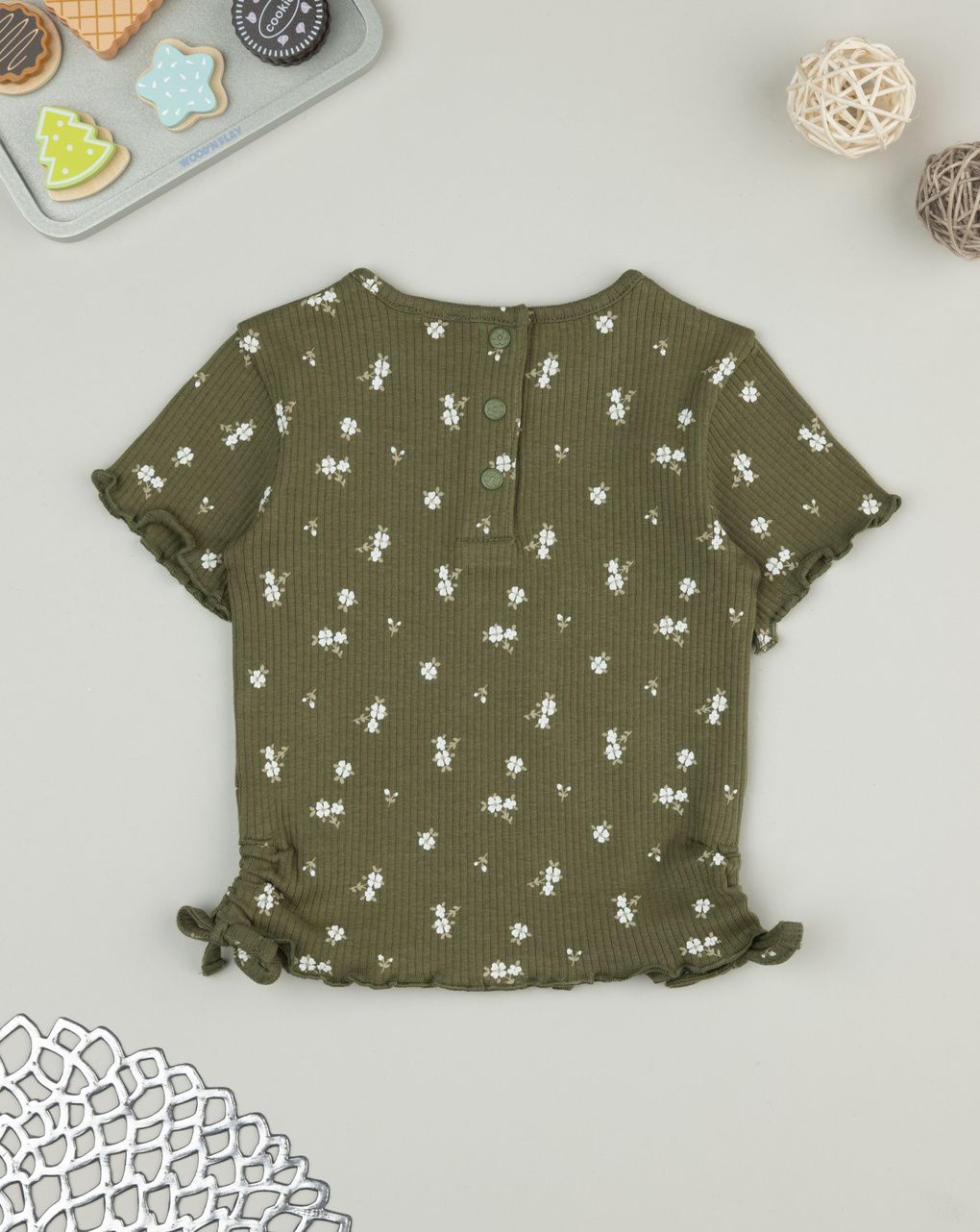 T-shirt bimba verde fiori allover