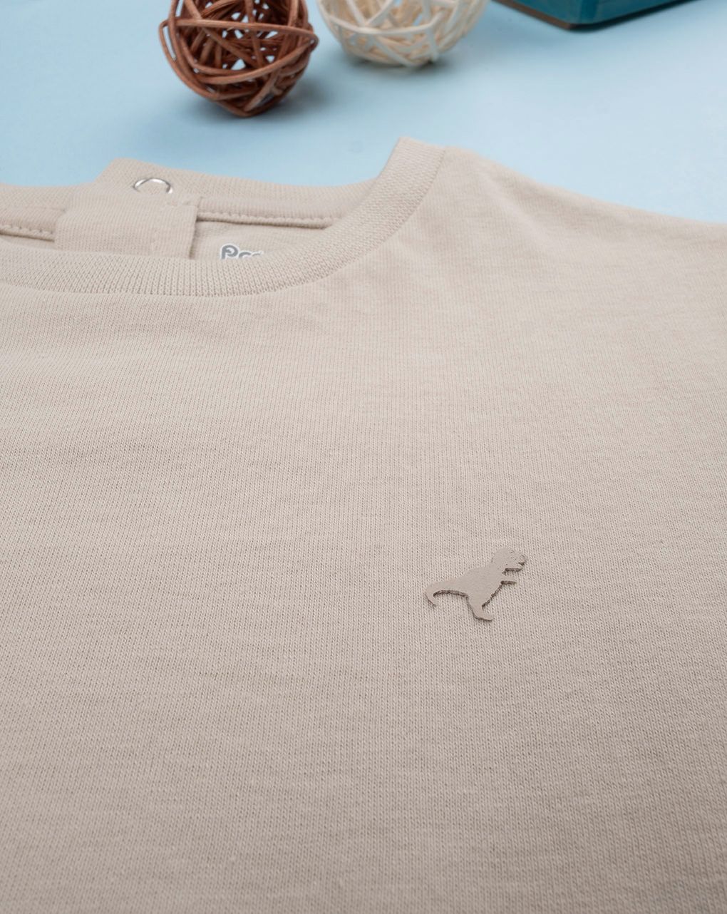 T-shirt bimbo marrone girocollo