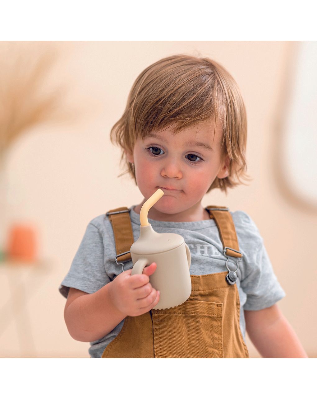 Bicchiere con cannuccia sabbia in silicone - nattou