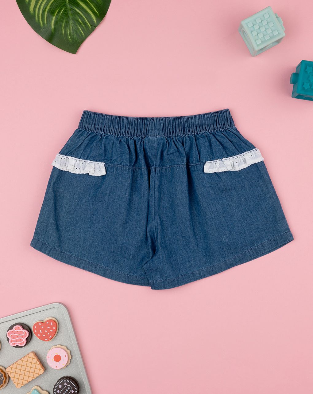 Shorts chambray bimba bordi in sangallo