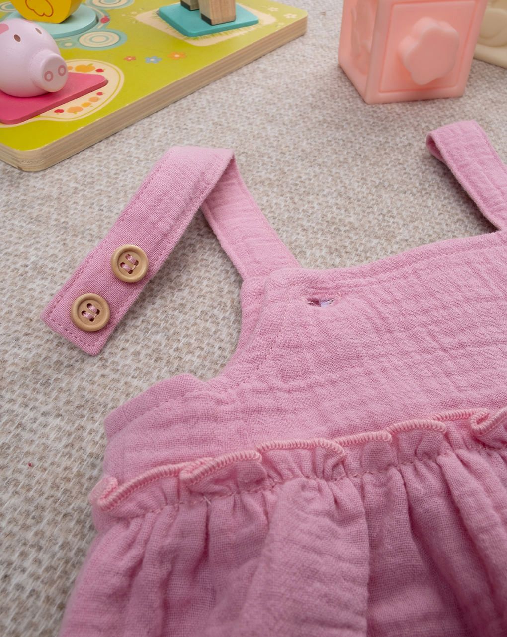 Pinafore bimba rosa in mussola