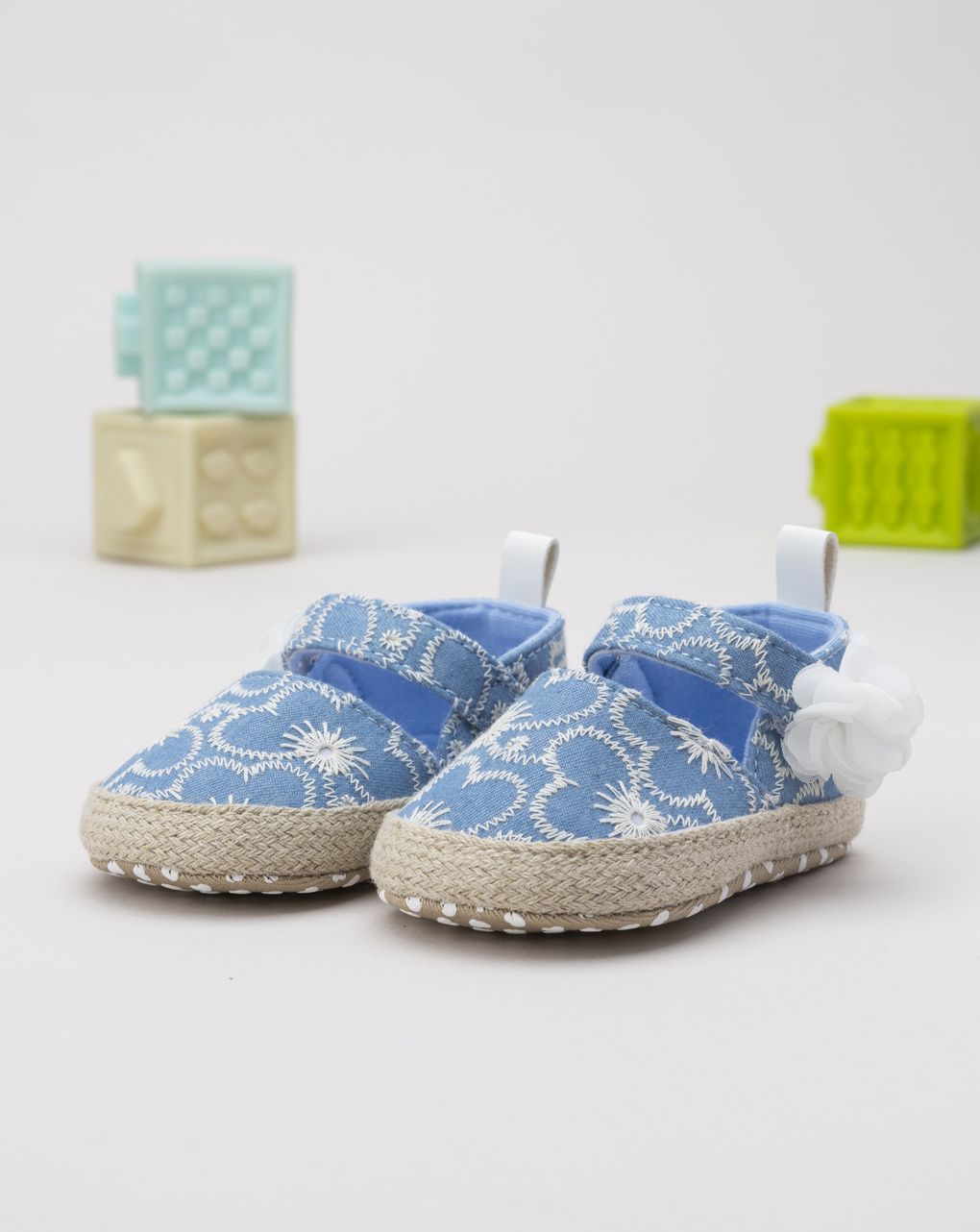 Scarpa chambray bimba con fiore