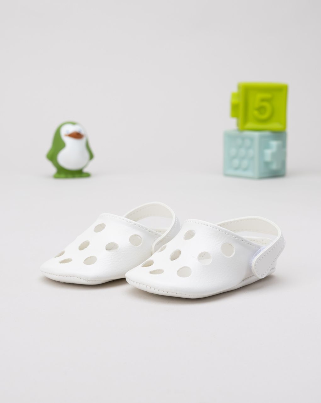 Sabot bianchi neonato