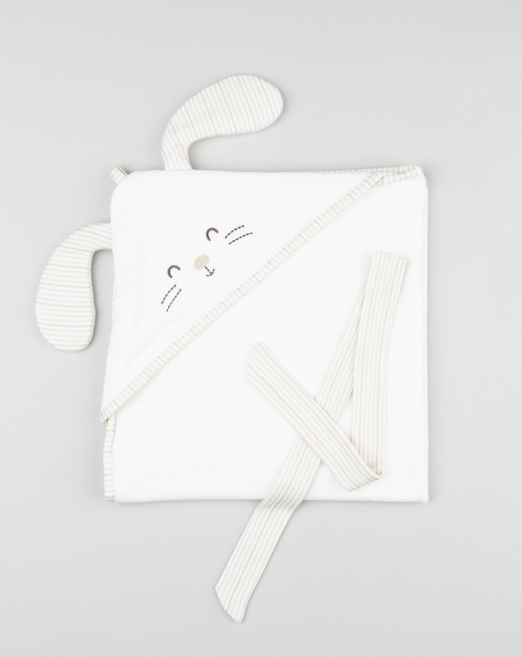 Quadrato spugna bianco bimbo coniglietto