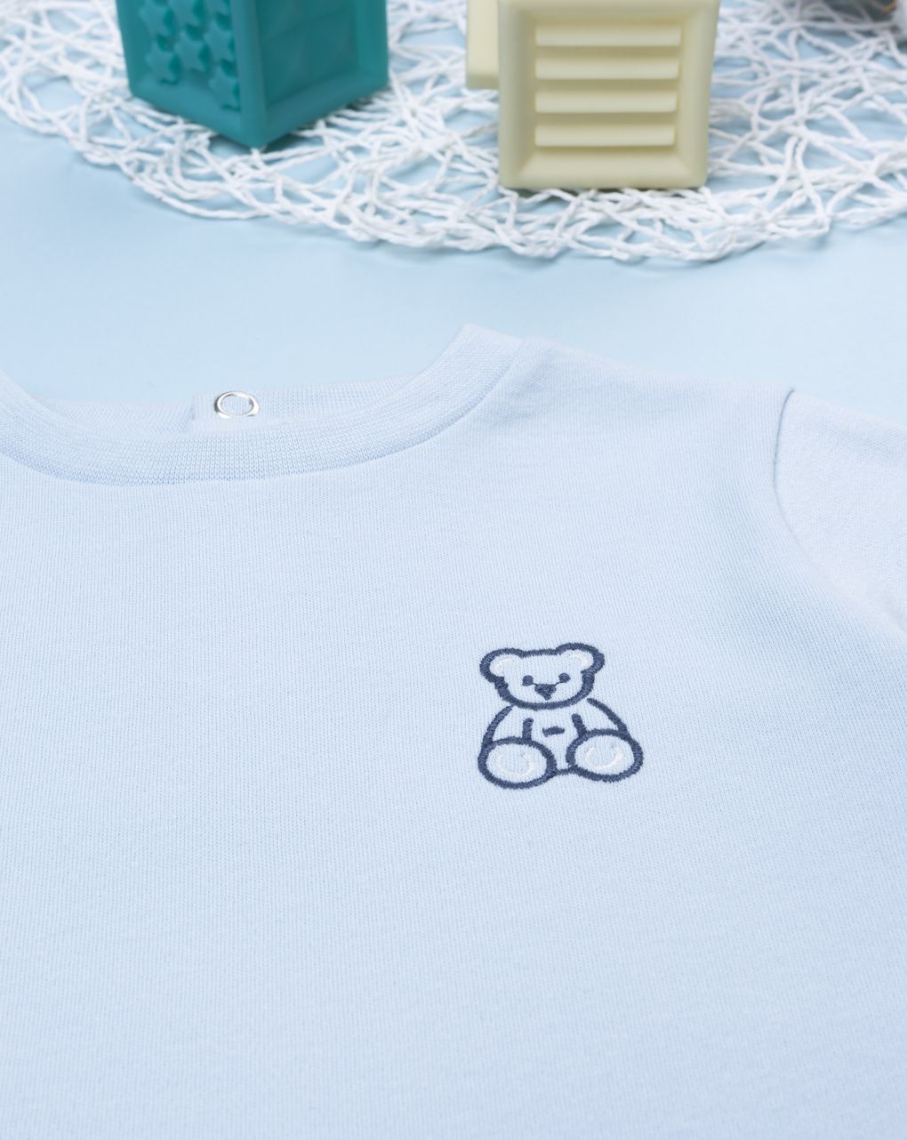 T-shirt bimbo azzurra patch orso