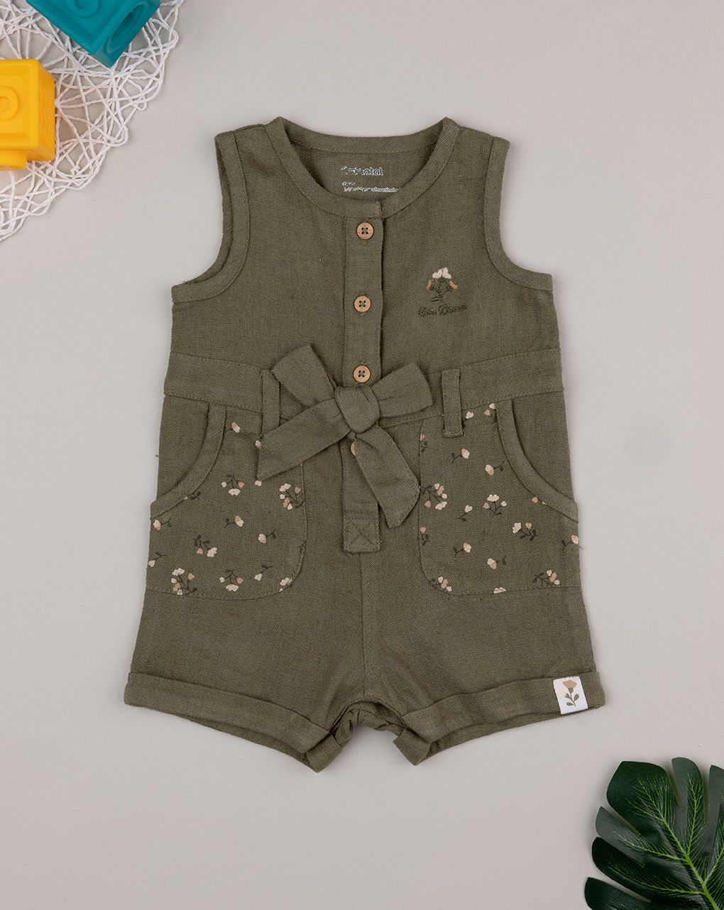 Pagliaccetto neonata verde misto lino