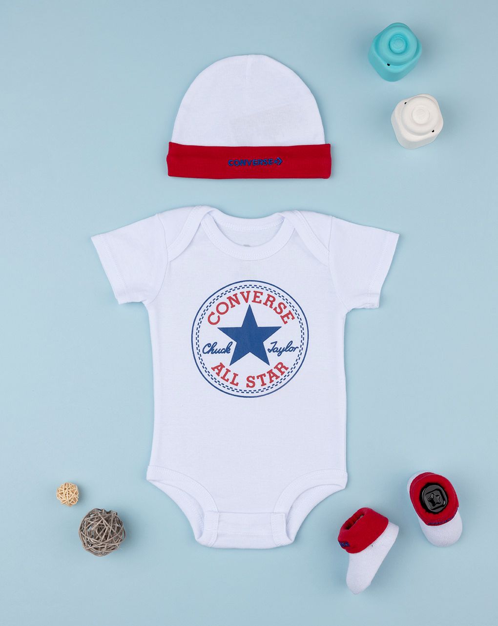 Set 3 pezzi converse cappellino + body + scarpe bianco e rosso