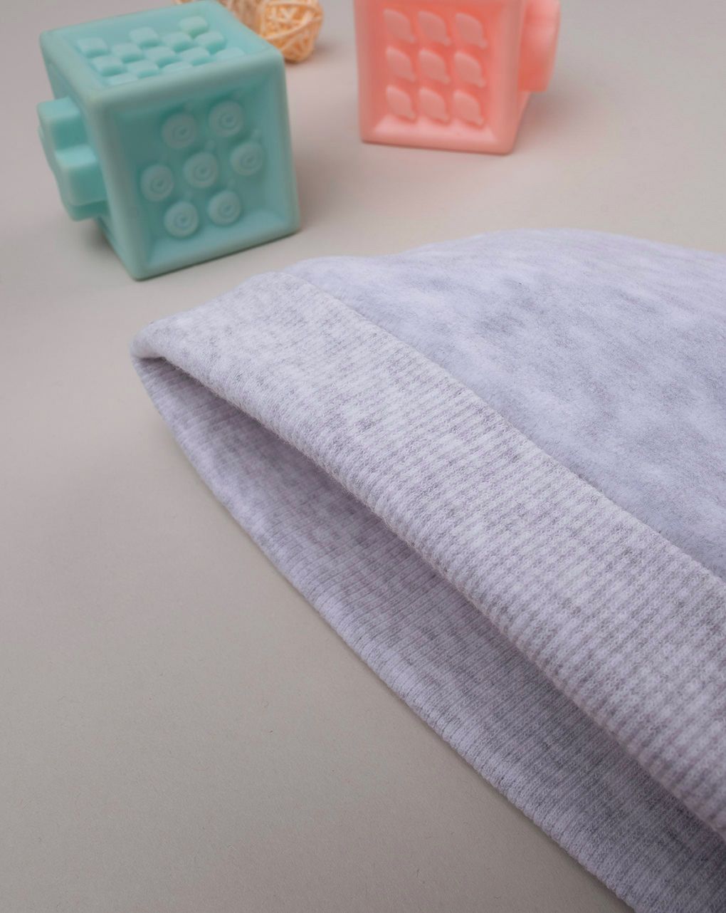 Cappello cuculo in ciniglia grigio chiaro