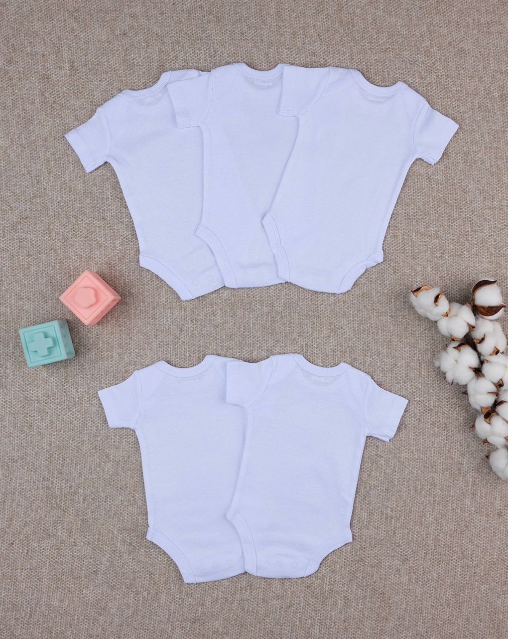 Pack 5 body bianchi con scollo americano