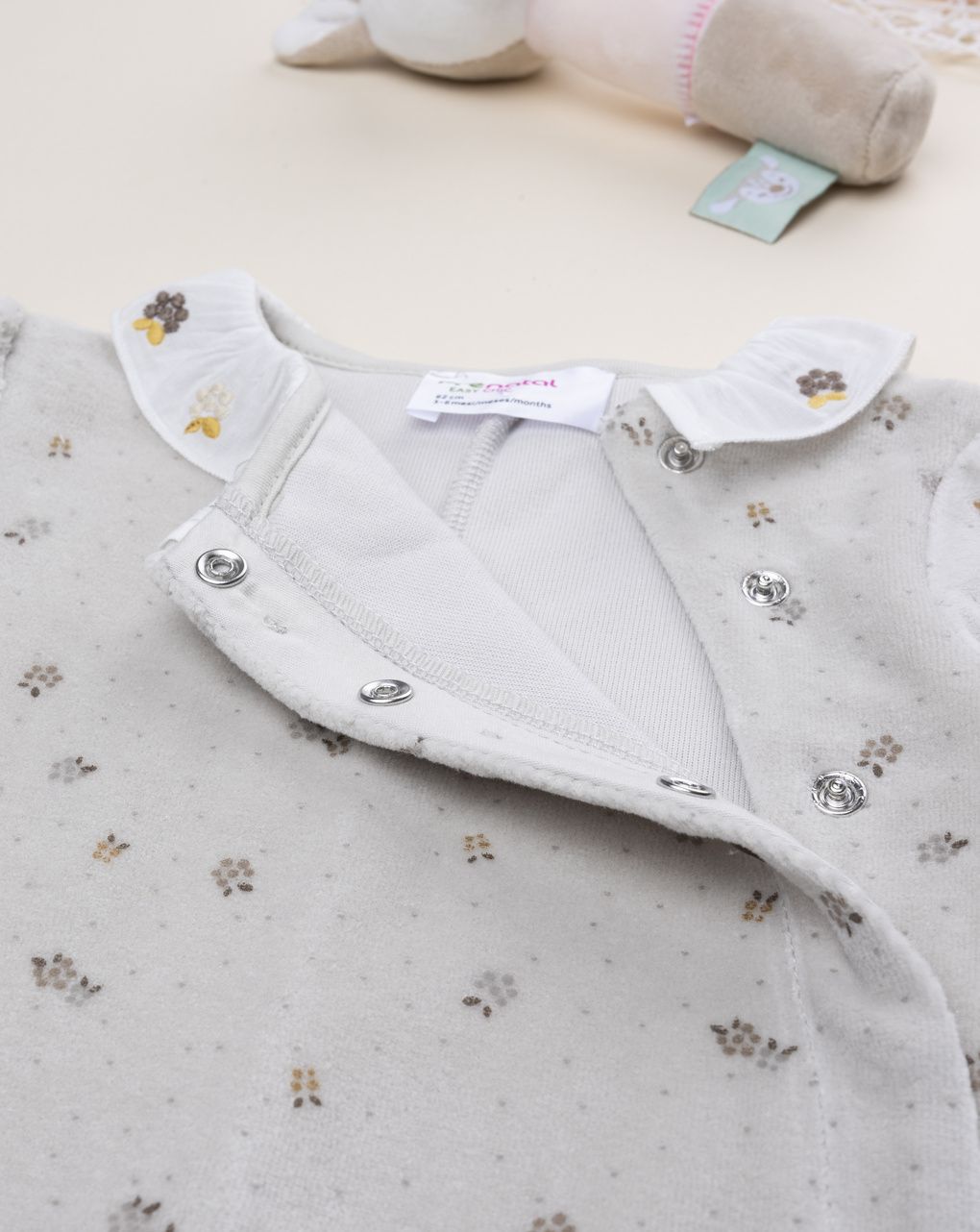 Tutina bimba marrone fiorellini allover