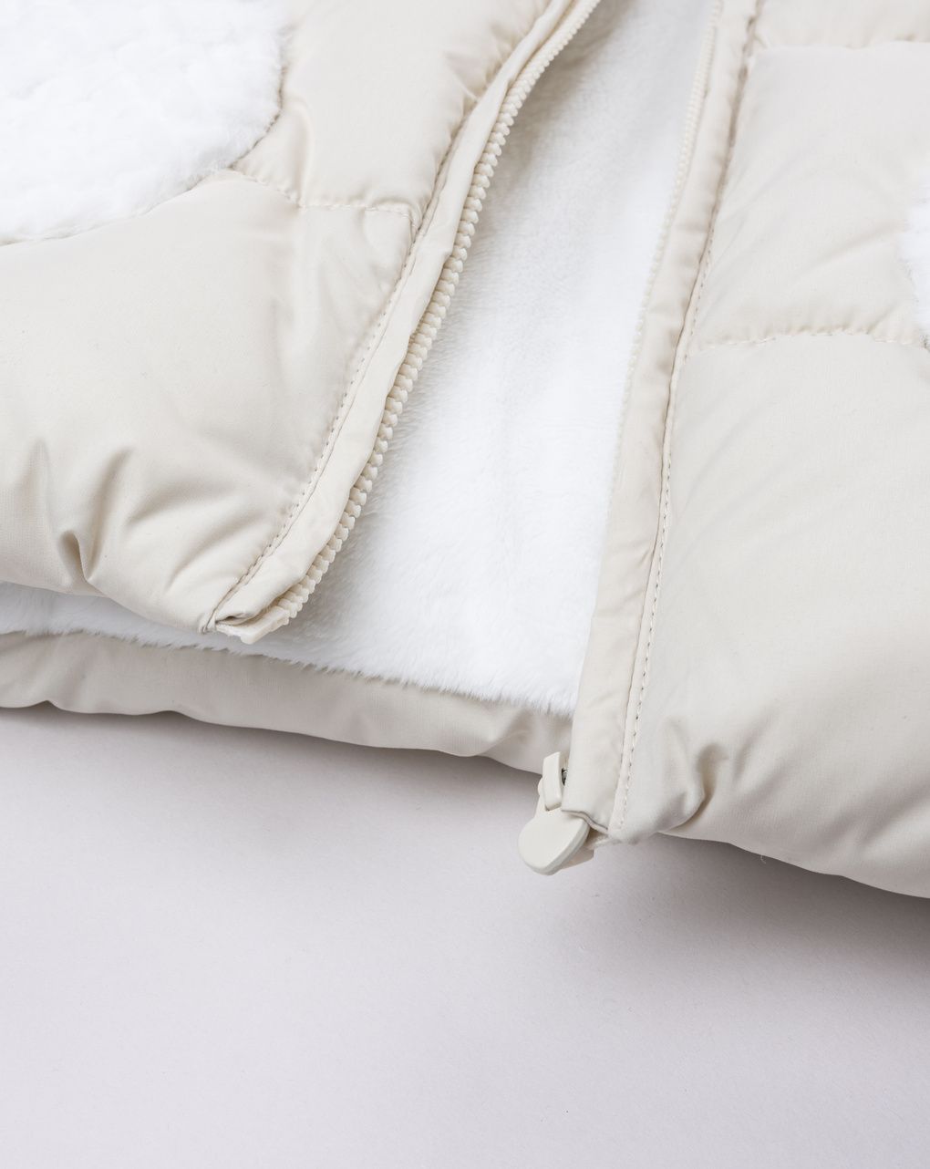 Piumino bimba panna con inserti