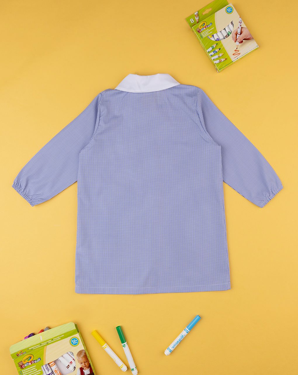 Grambiule asilo bambino con bottoni