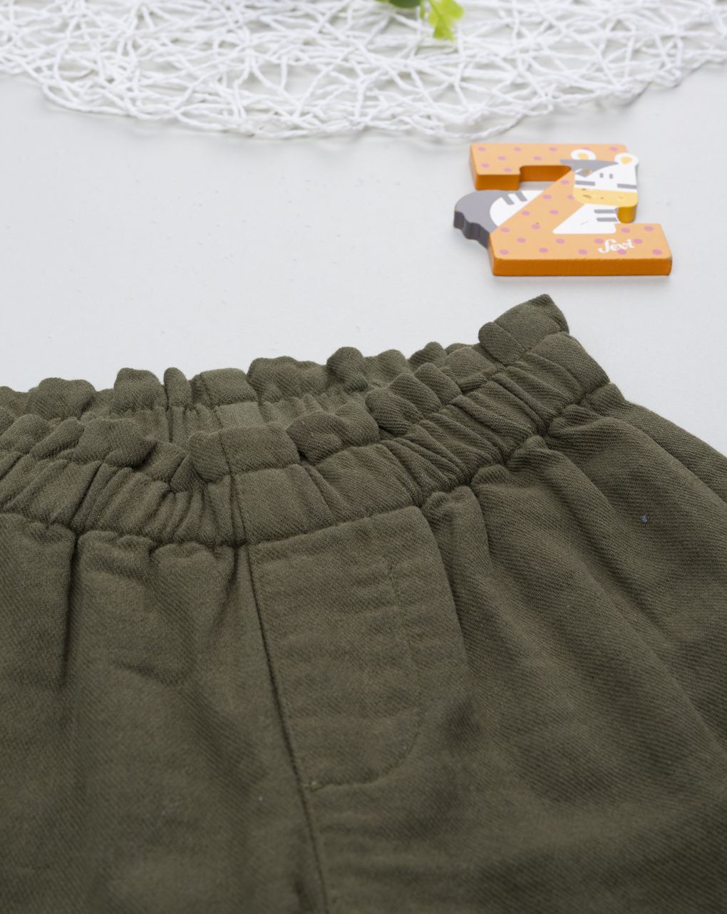 Pantalone bimba verde ricamato