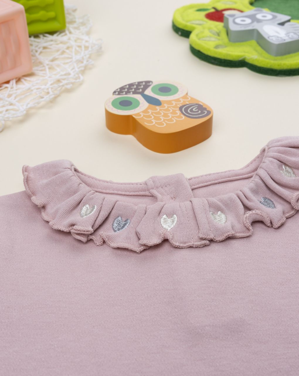 T-shirt bimba rosa ricami girocollo