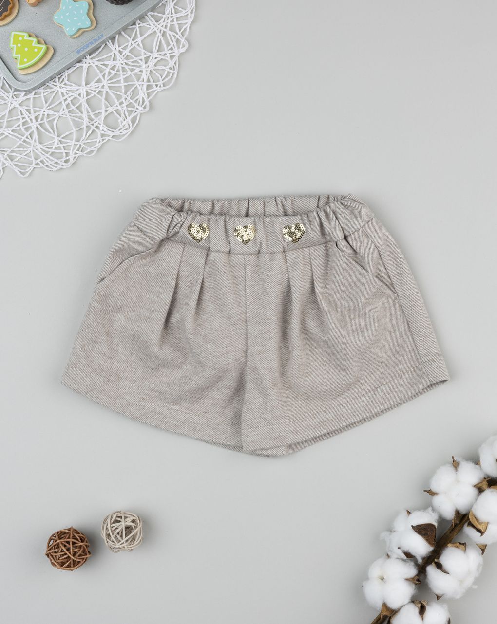 Shorts bimba beige cuori strass