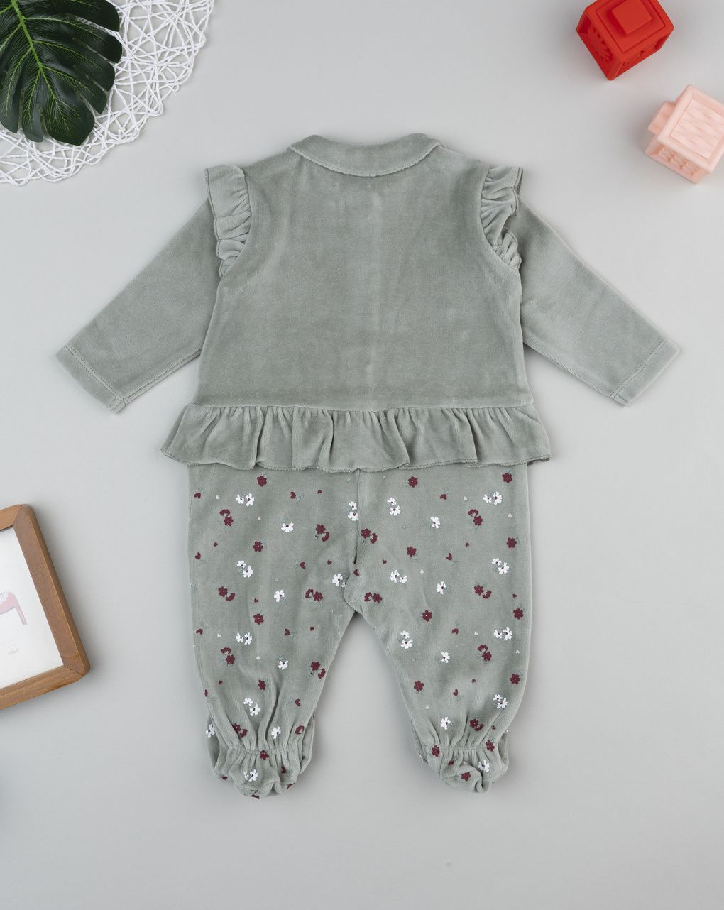 Tutina bimba verde fiori e frill