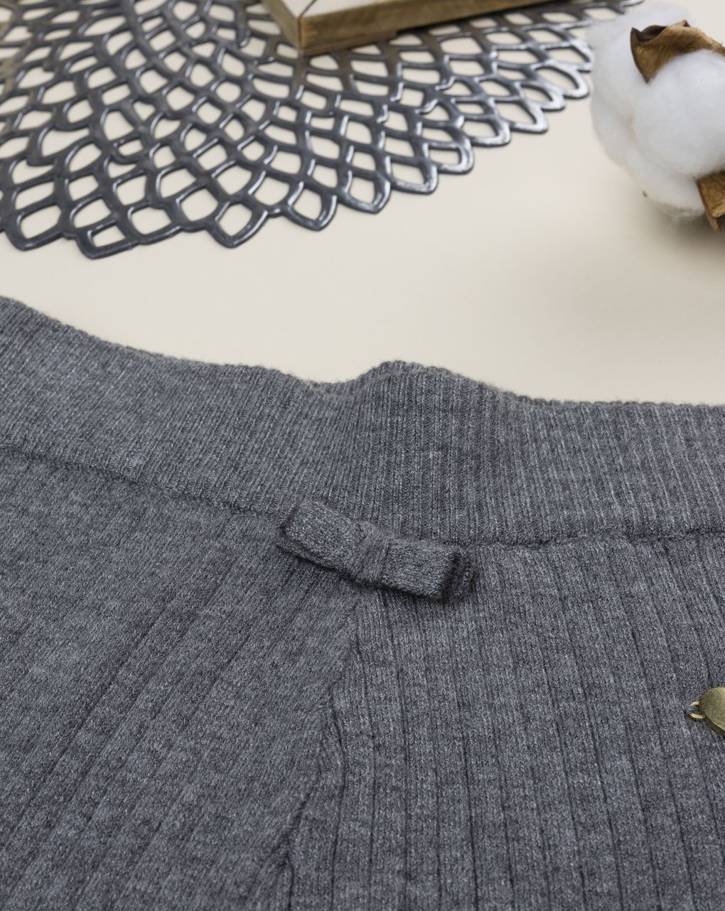 Pantaloni costina bambina grigi