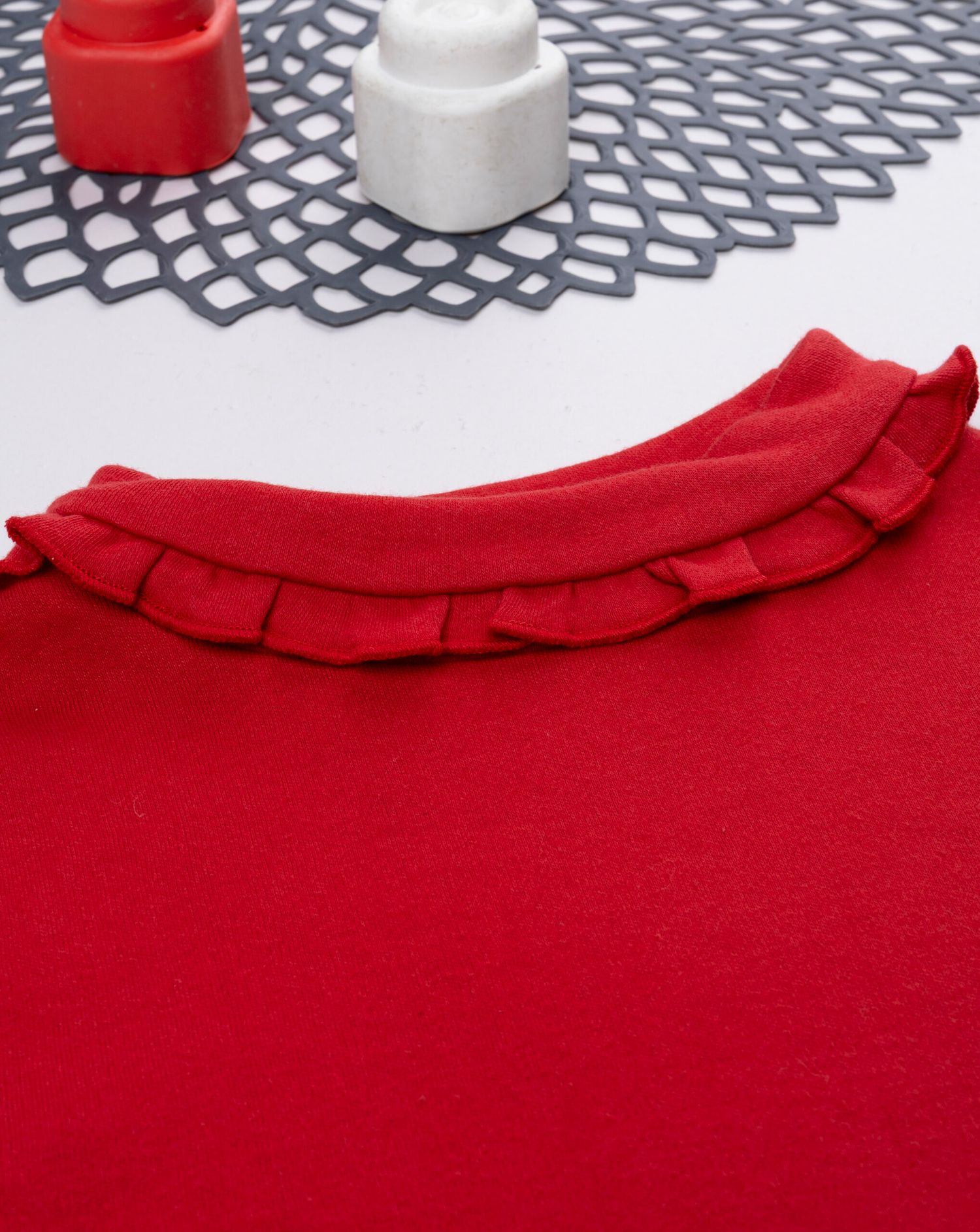 T-shirt bimba rossa con colletto
