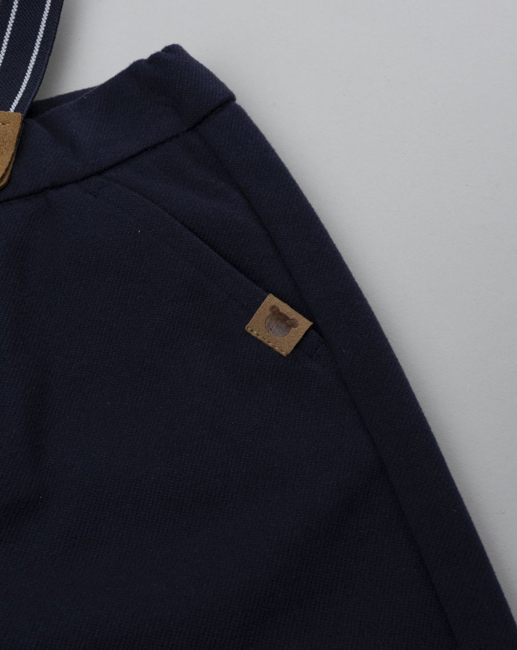 Pantalone con bretelle bimbo blu