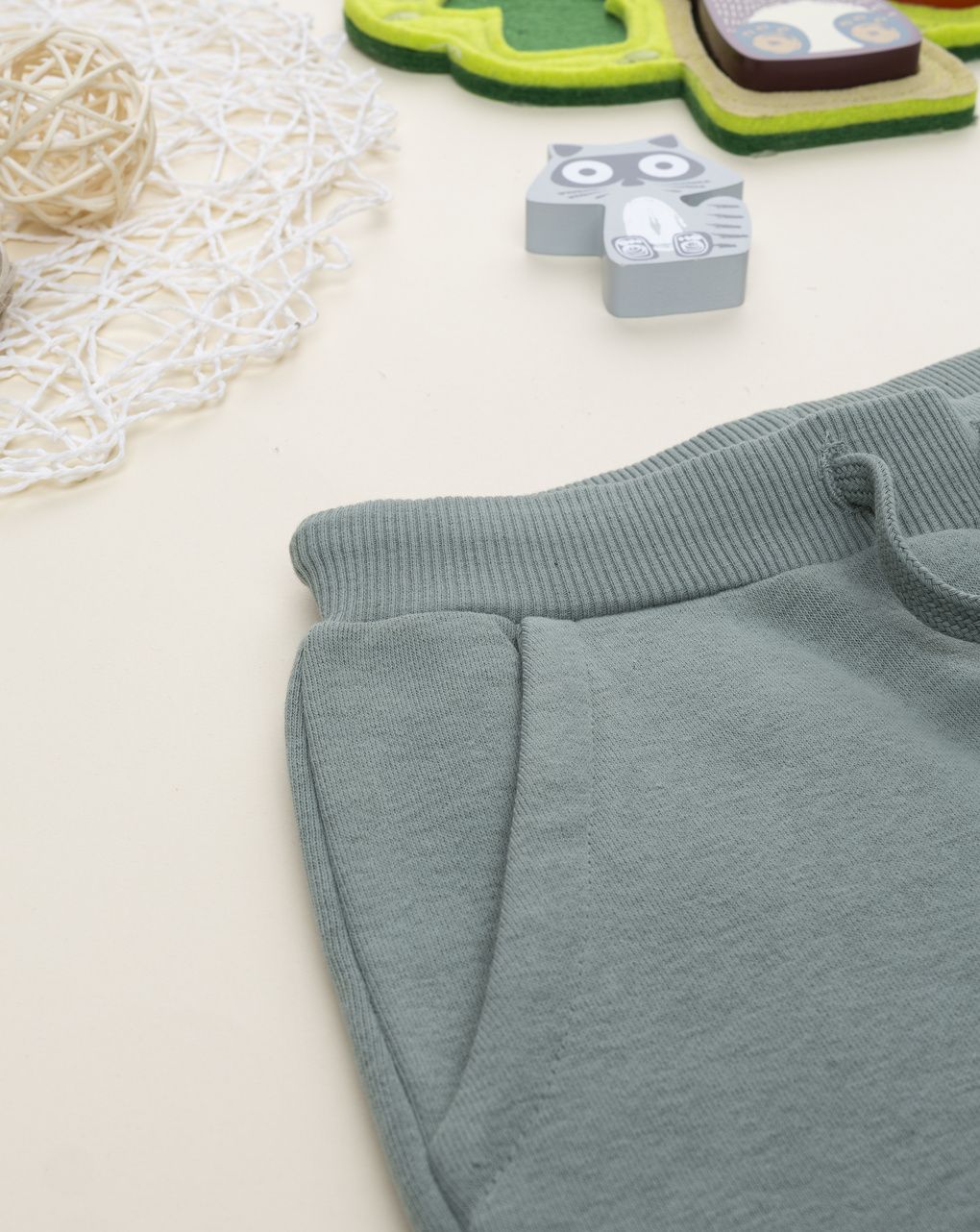 Pantalone bambino verde con stampa