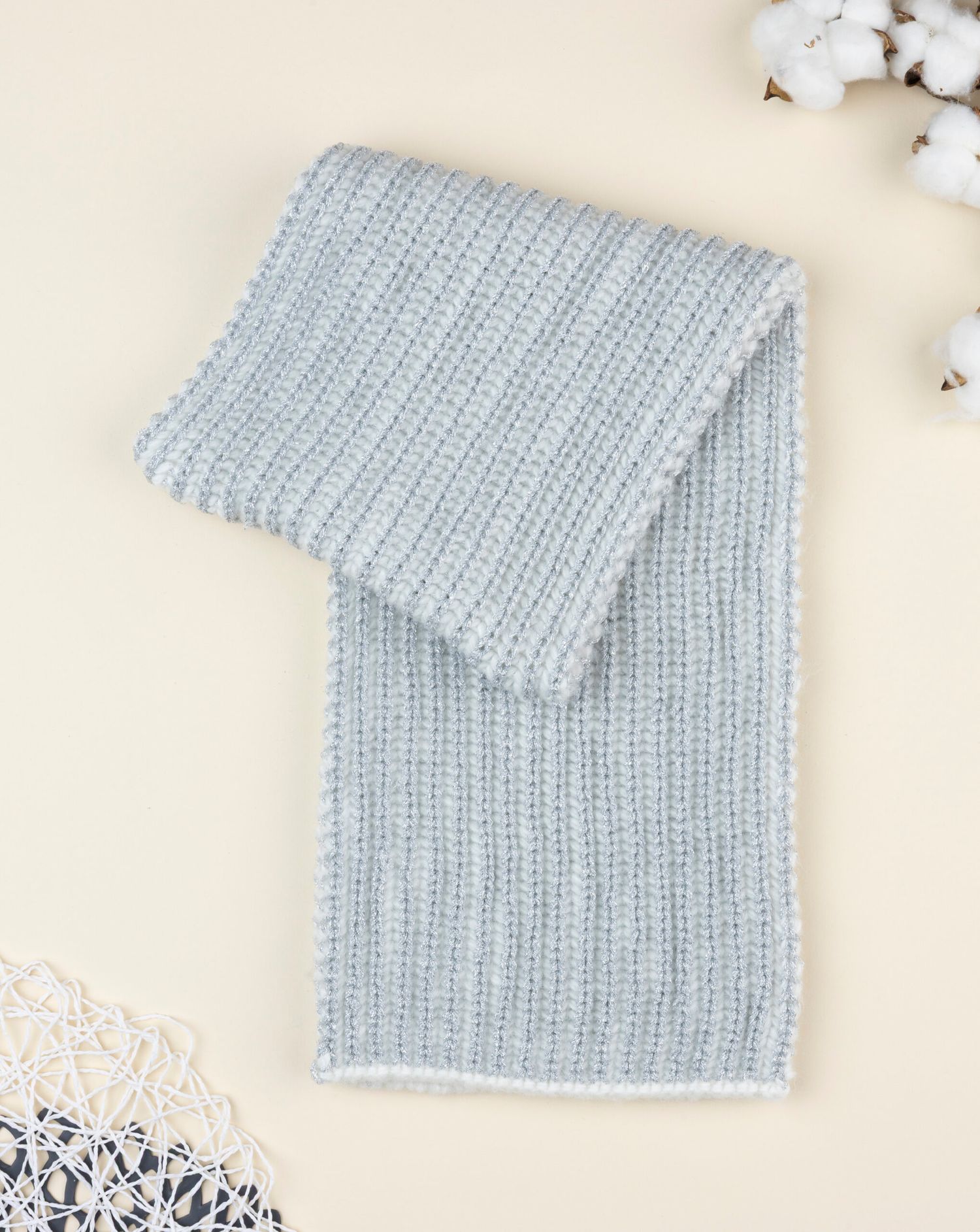Sciarpa bimba grigia con lurex