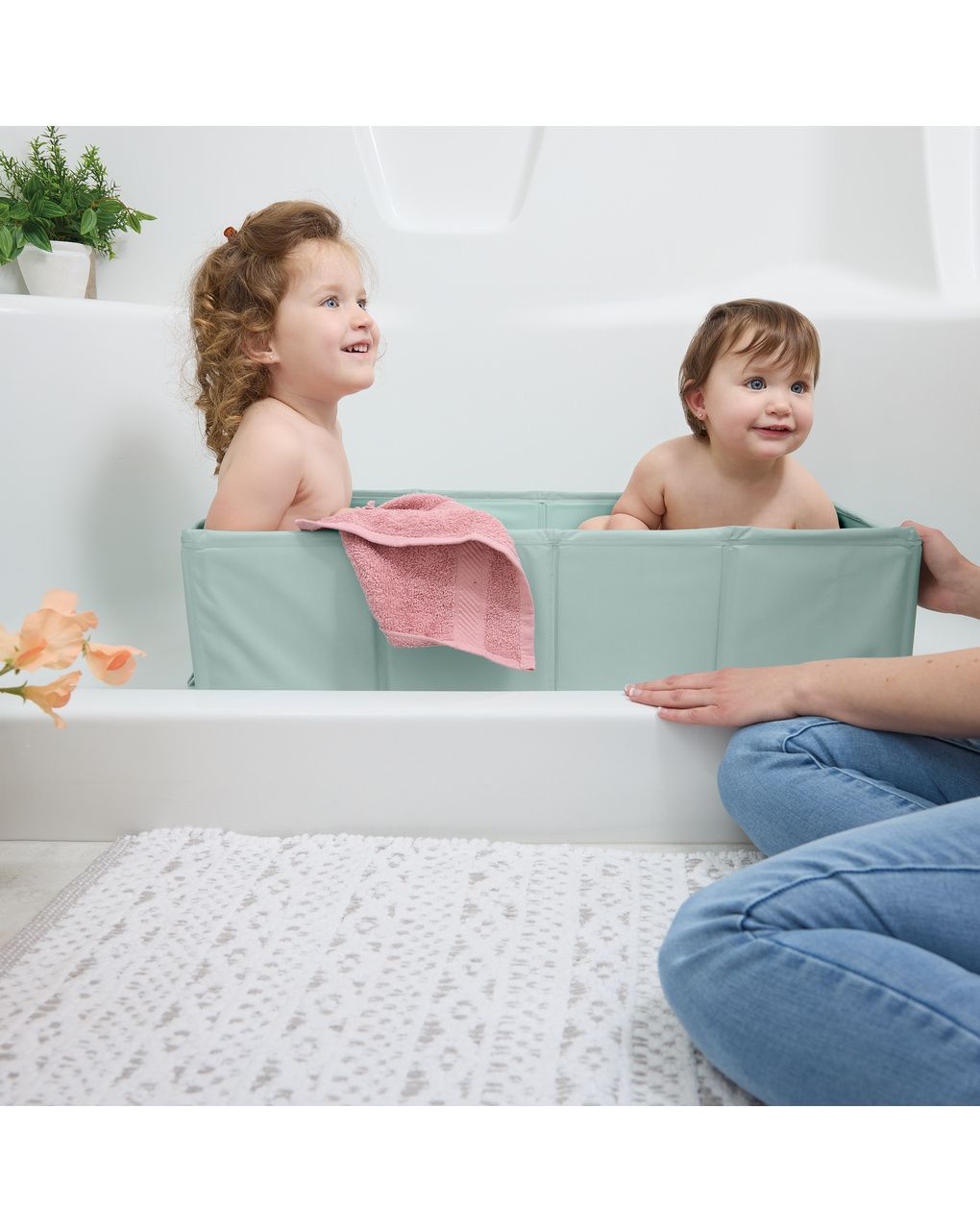 Vasca da viaggio tuckaway™ verde salvia - ingenuity