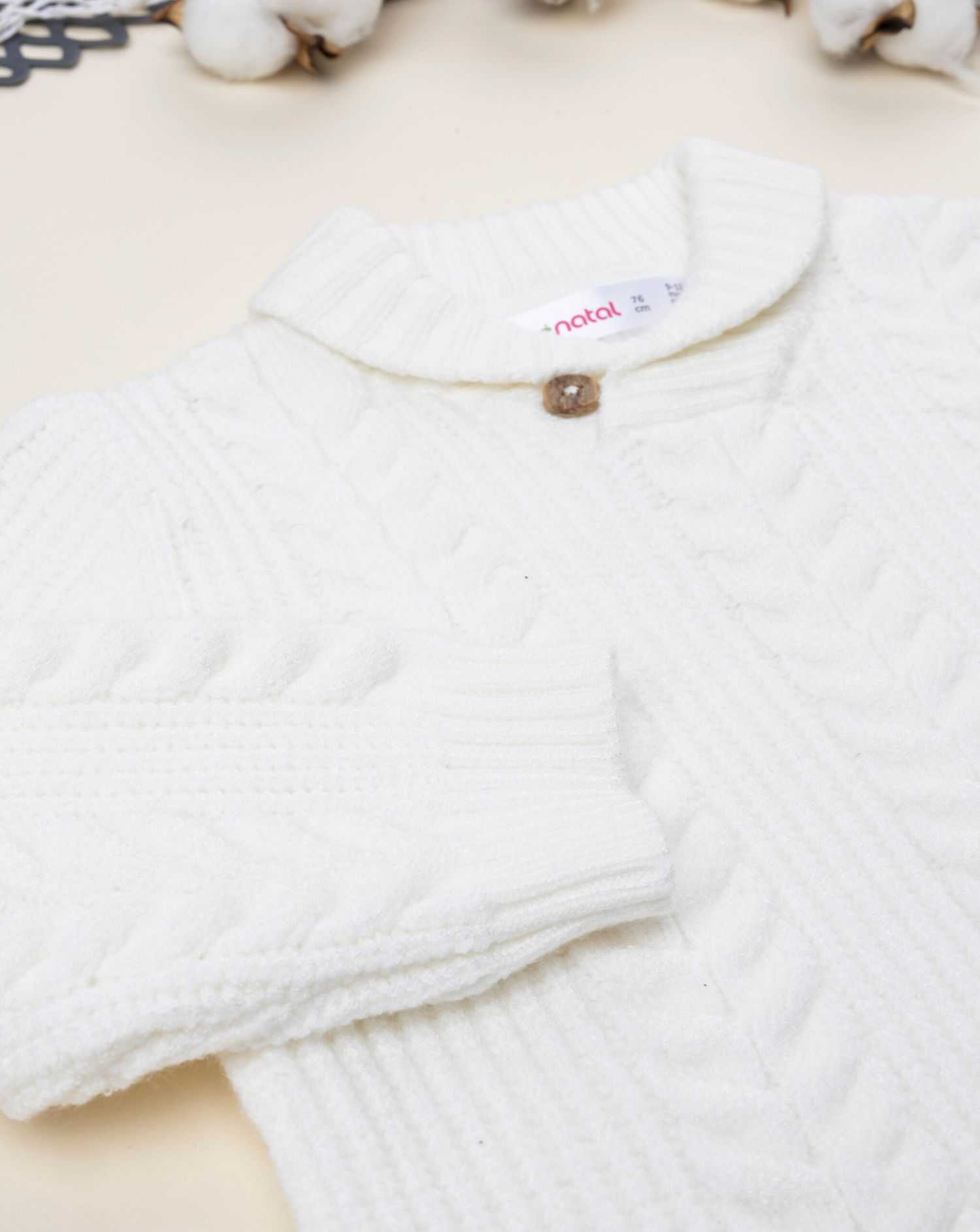Maglia tricot bimbo bianca patch sul braccio