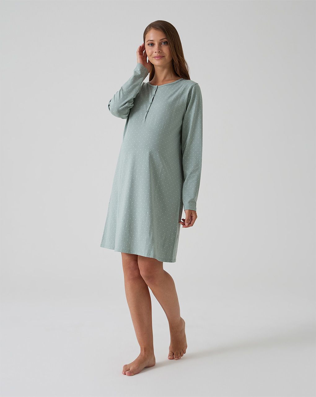 Camicia da notte verde con pois allover