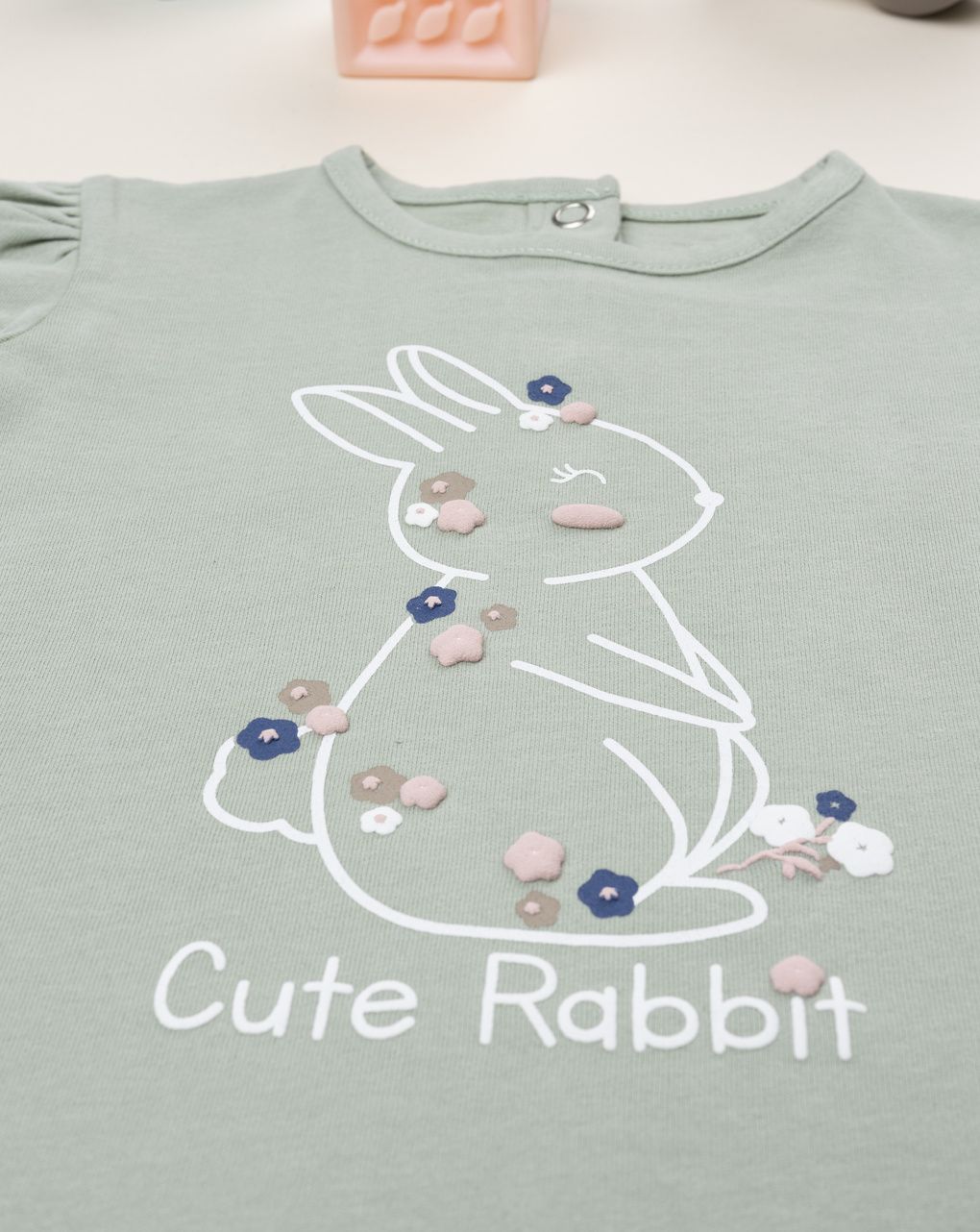 T-shirt bimba verde stampa coniglietto