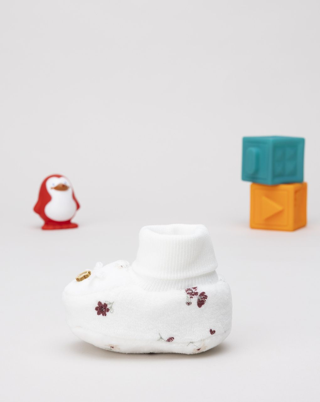 Babbucce neonata ciniglia fiorellini