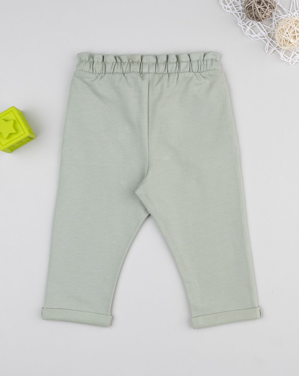 Pantalone bimba verde chiaro ricamo cuore
