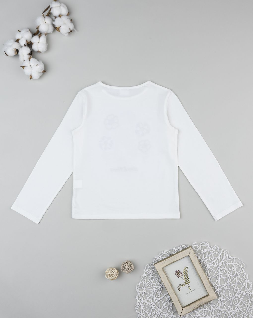 T-shirt bambina bianca ricami
