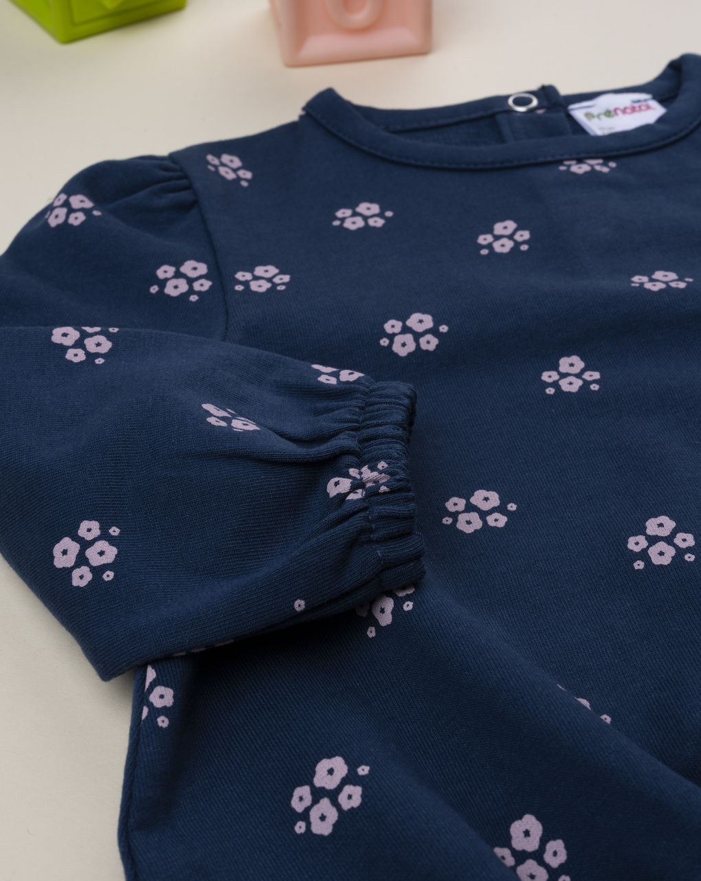 Felpa bimba blu stampa fiori rosa