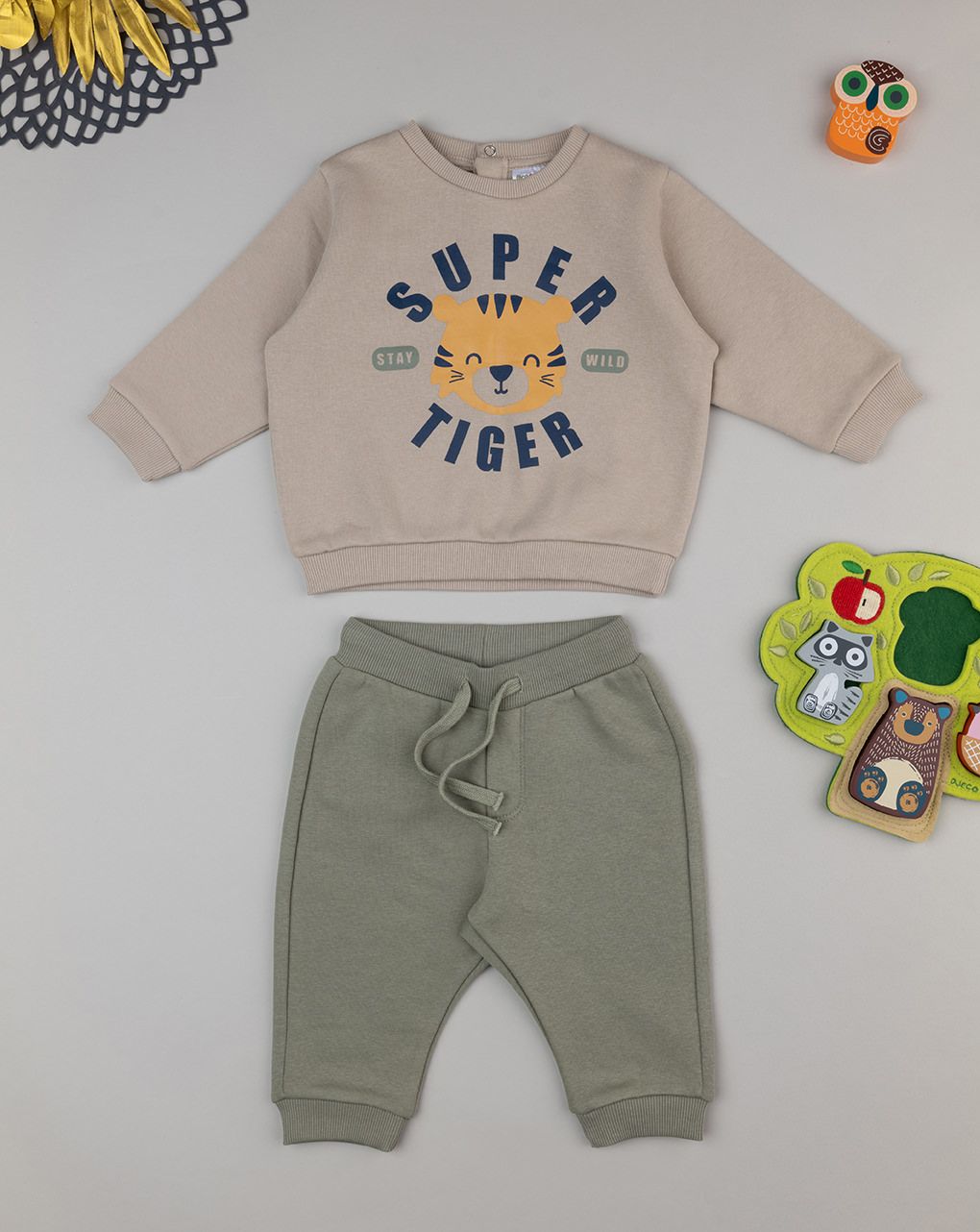 Jogger bimbo verde/beige tigre