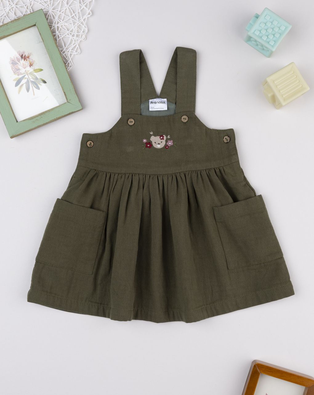 Abito salopette bimba verde con ricami