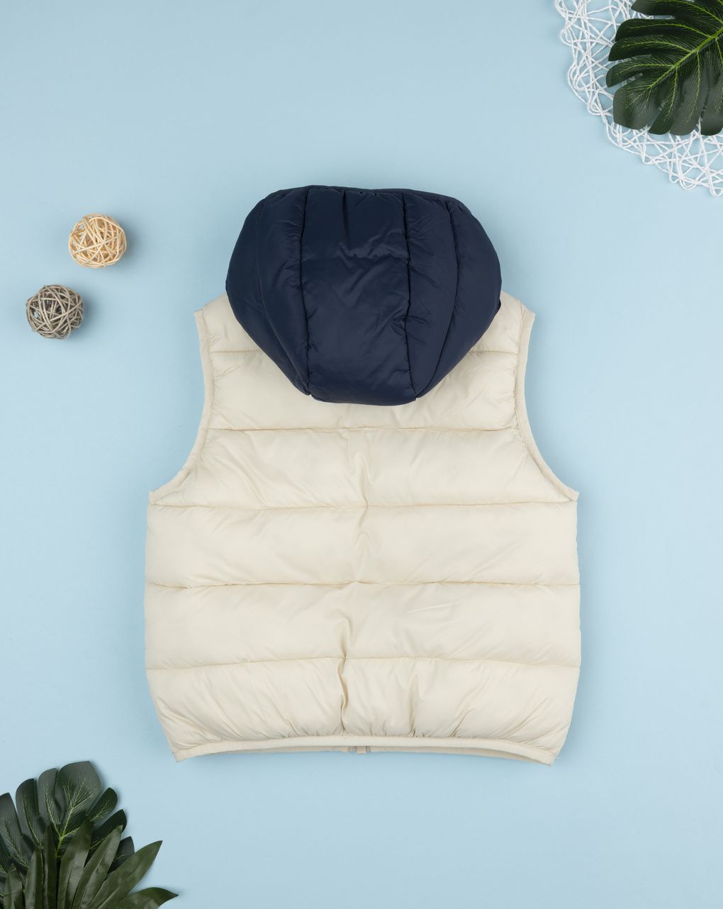 Gilet bimbo bianco materiale riciclato