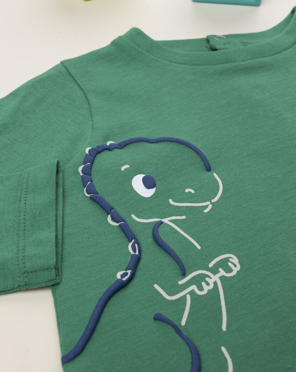 T-shirt bimbo verde stampata dino