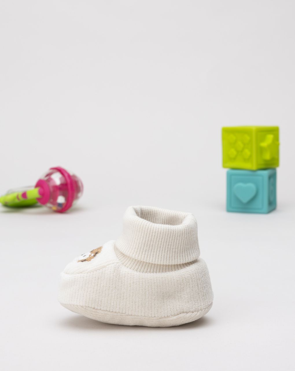 Babbucce neonato ricamo leone