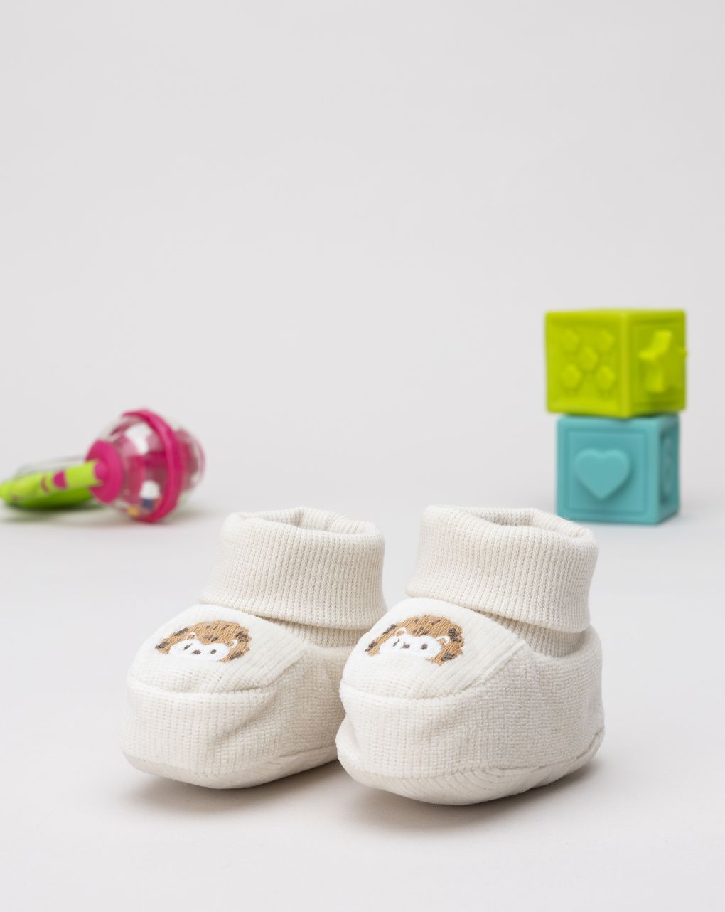 Babbucce neonato ricamo leone