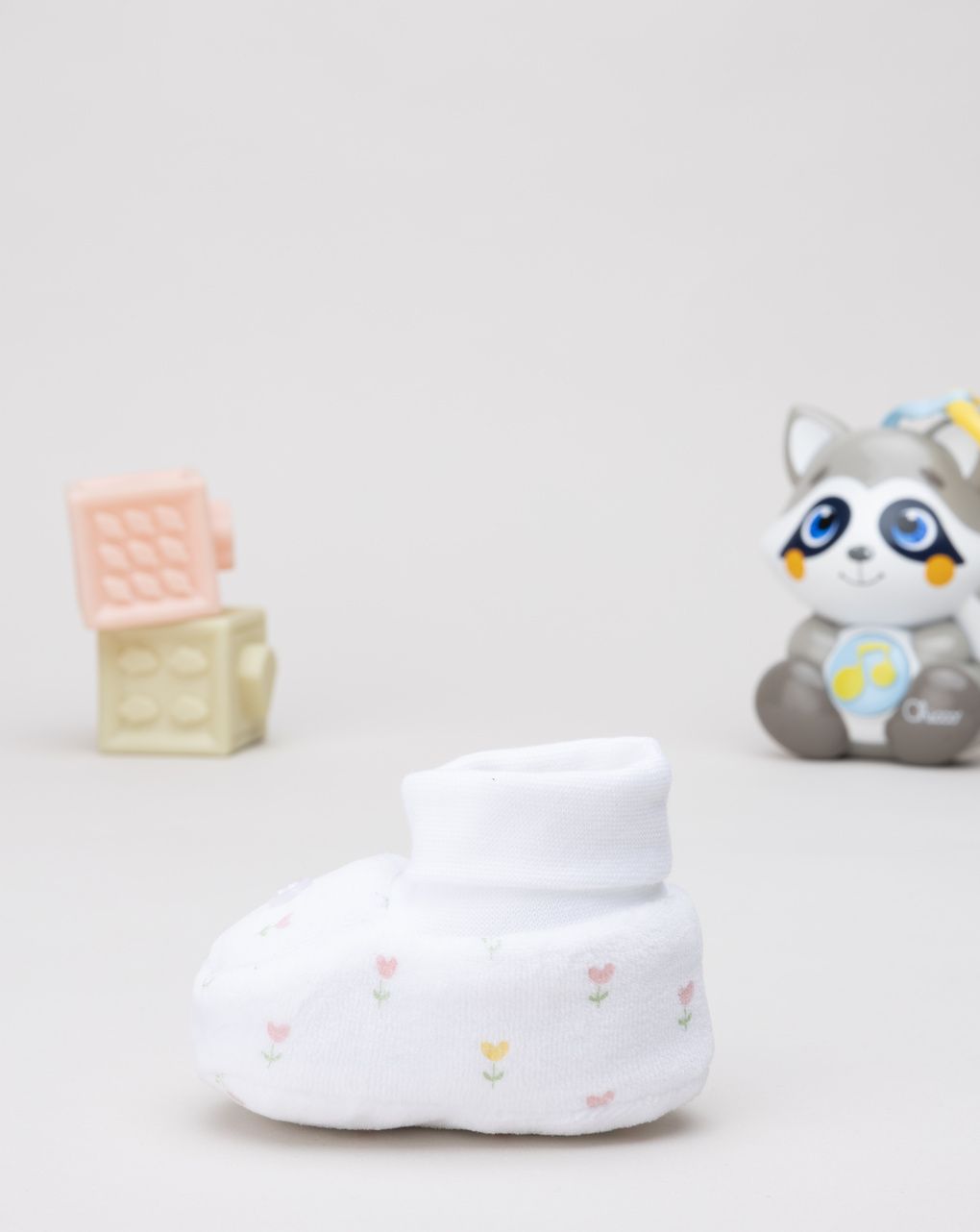 Scarpe neonata bianche fiorellini