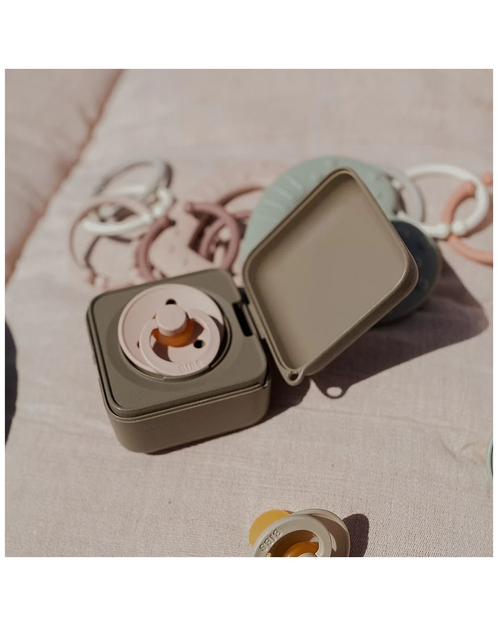 Scatola porta ciuccio salvia - bibs