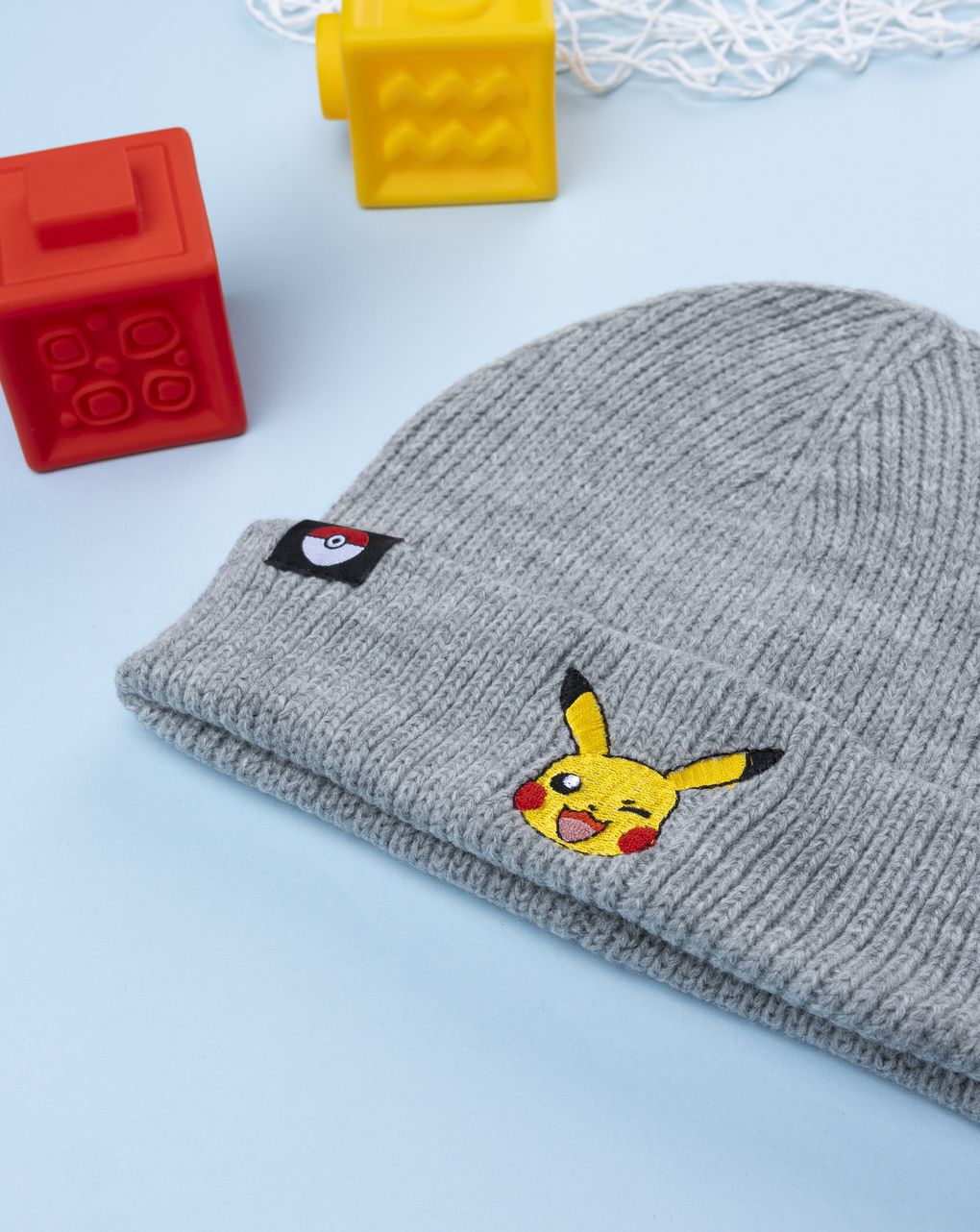 Berretto grigio bambino pokémon