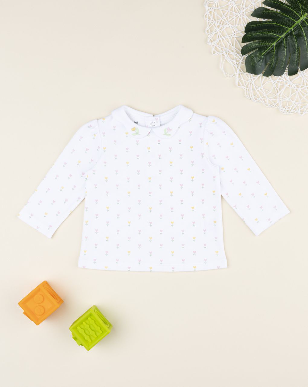 T-shirt bimba fiorellini allover